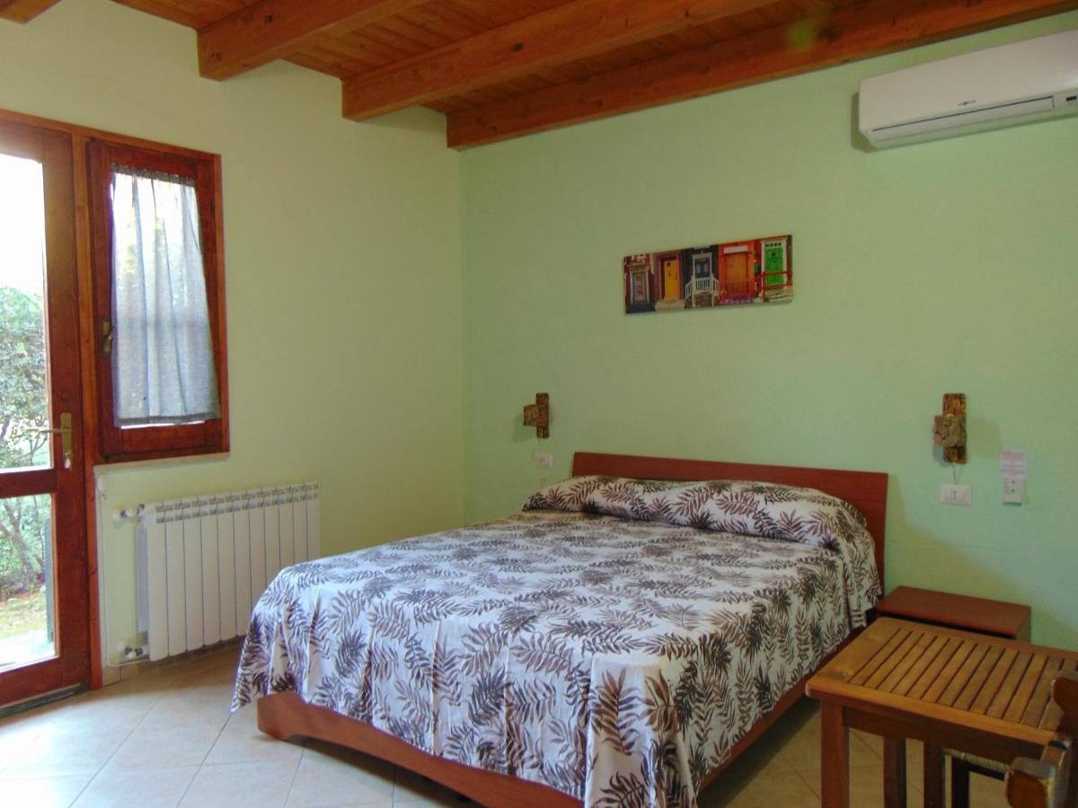 La Contea Bed & Breakfast ซานต์อันนาอาเรซี ภายนอก รูปภาพ