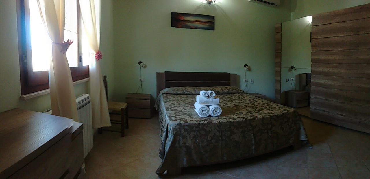 La Contea Bed & Breakfast ซานต์อันนาอาเรซี ภายนอก รูปภาพ